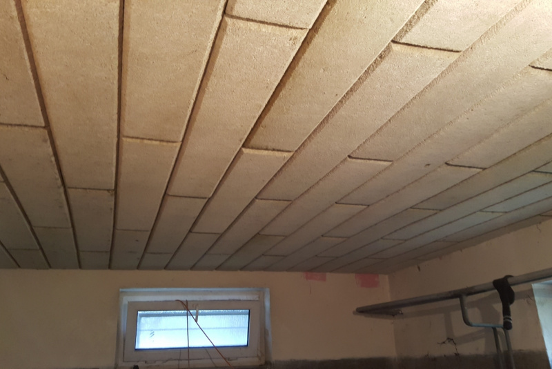 Referencie / Revitalizácia Bytového domu na Školskej ulici v Pov Referencie / Revitalizácia Bytového domu na Školskej ulici v Pov